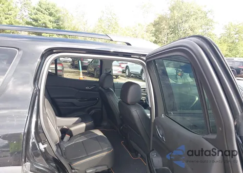 2022 GMC Acadia Awd At4 from USA, damaged, VIN 1GKKNLLS0NZ121238